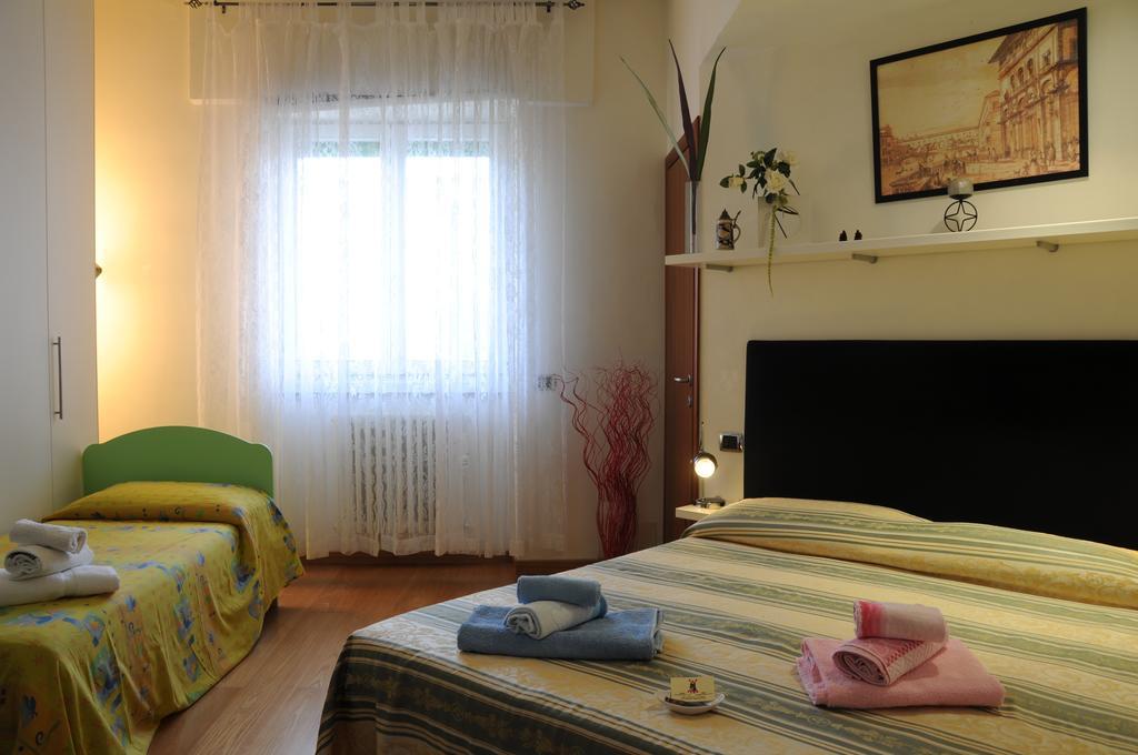 Zeus Rooms Superior Φλωρεντία Δωμάτιο φωτογραφία
